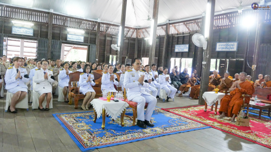 ✨️วันที่สามของพิธีบำเพ็ญกุศลสวดพระอภิธรรม อุทิศถวายพระราชกุศลแด่ สมเด็จพระนางเจ้าสิริกิติ์ พระบรมราชินีนาถ พระบรมราชชนนีพันปีหลวง
