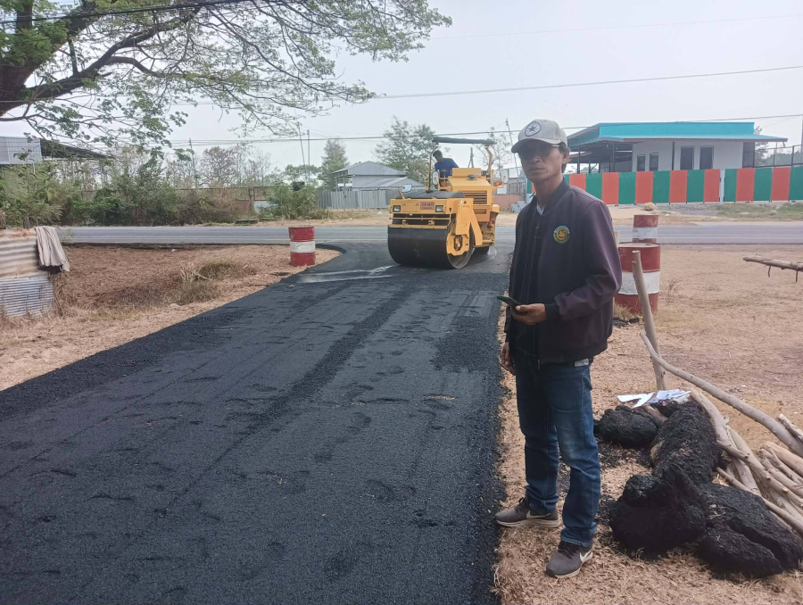 ขออภัยในความไม่สะดวก‼️กำลังก่อสร้างโครงการเสริมผิวถนนแอสฟัลติกคอนกรีต ถนนสายเก่า  ✨️